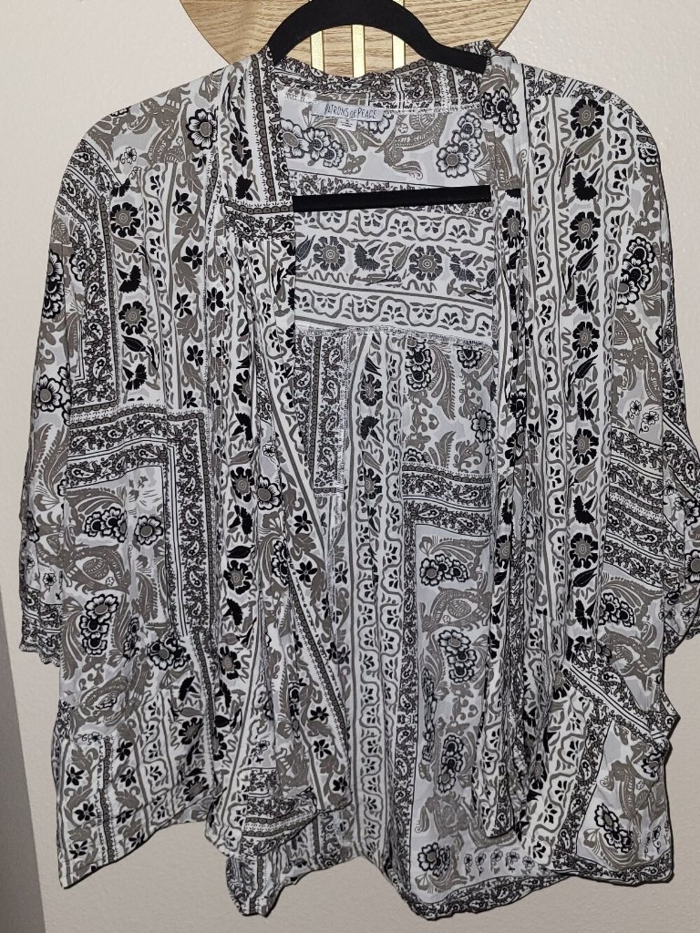 Patrons of Peace Paisley Kimono Top SZ S (Fits M/L) BOHO Open Front Rayon loose